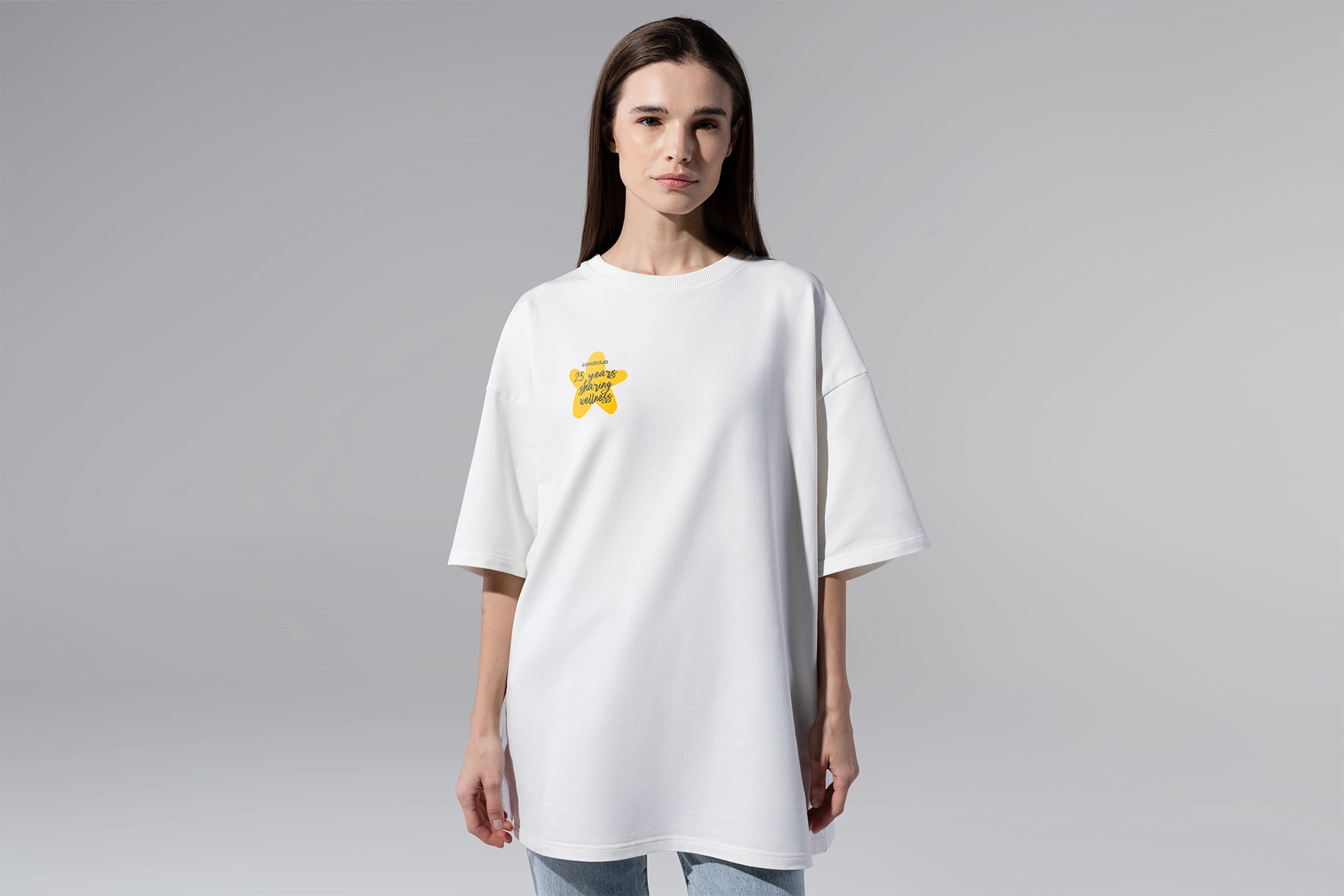 T-shirt oversize, kremowy